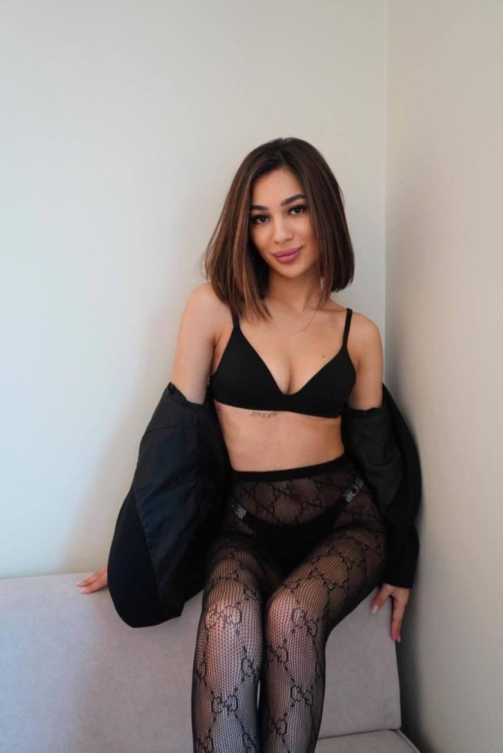 Алиса загорелая: проститутки индивидуалки в Омске