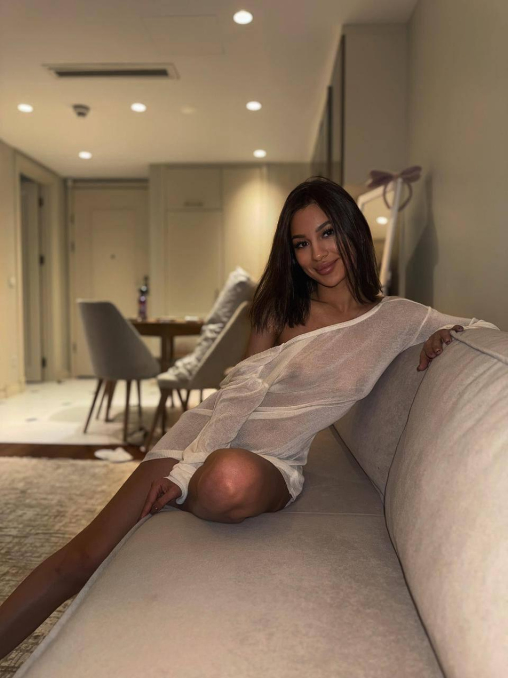 Алиса загорелая: проститутки индивидуалки в Омске